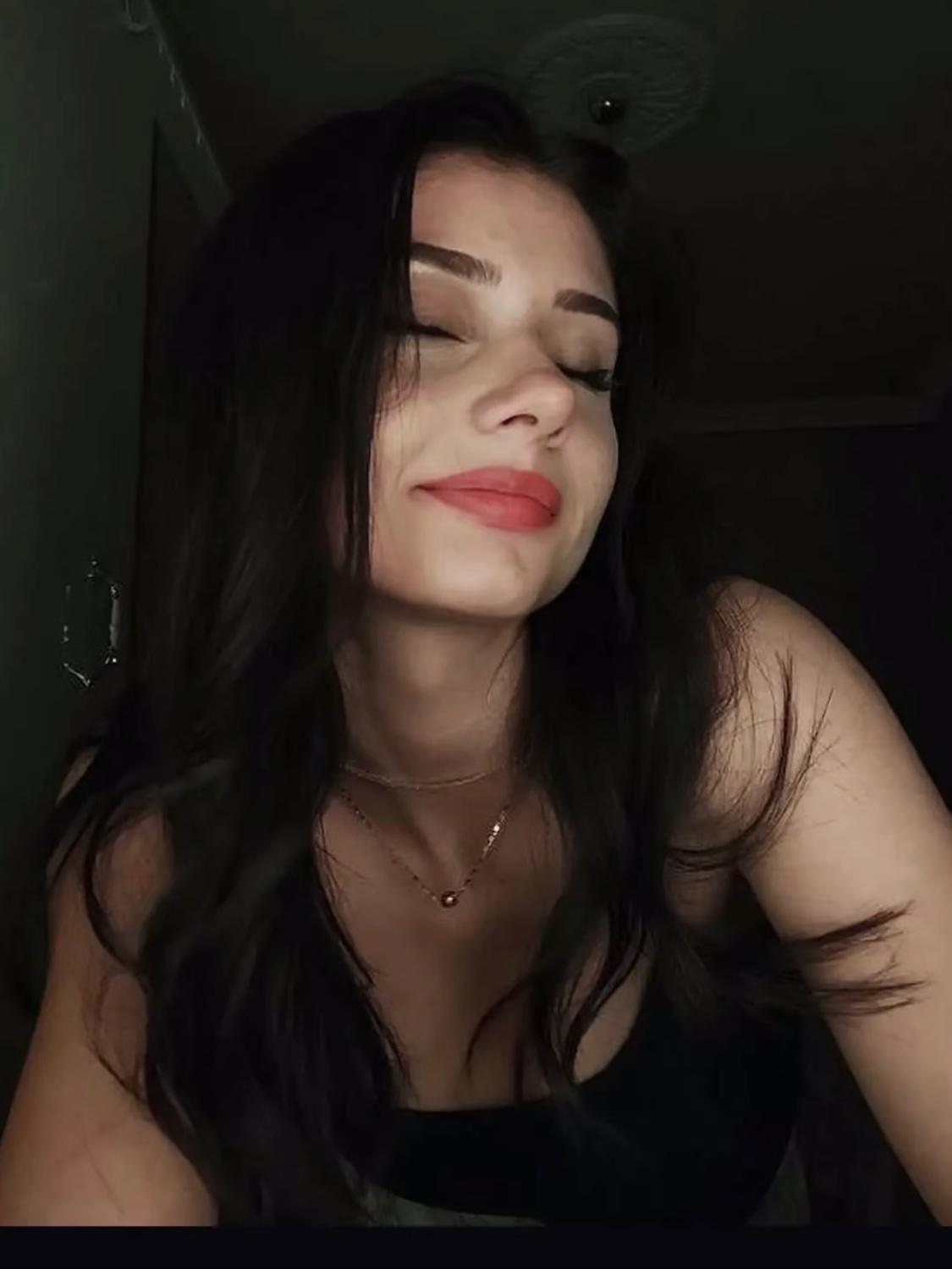 Karatay Escort – Konya’da Seçkin, Sıcak ve Profesyonel Buluşmalar